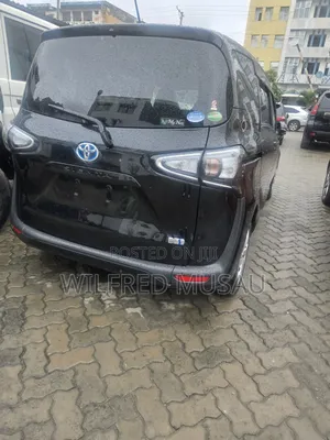 Toyota Sienta 2019 Black