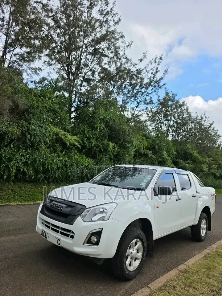 Isuzu D-MAX 2019 White