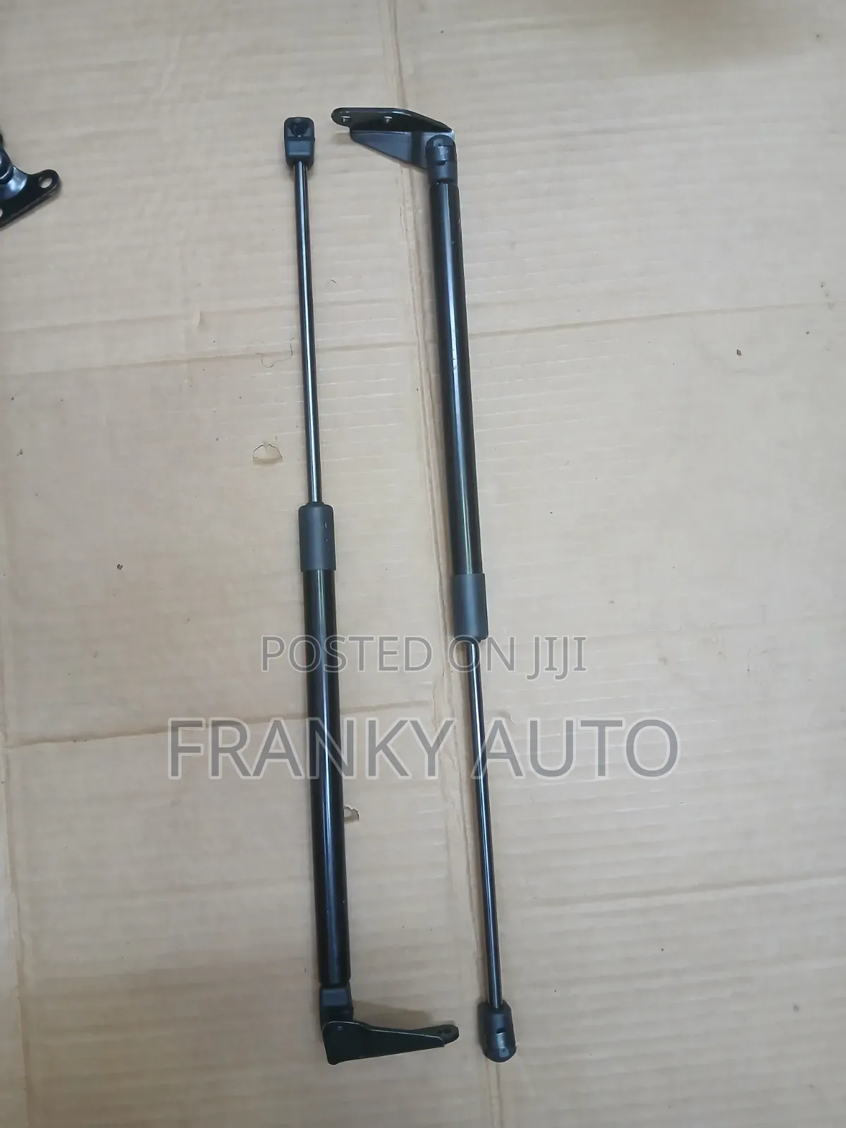 Boot Shock Nissan March
