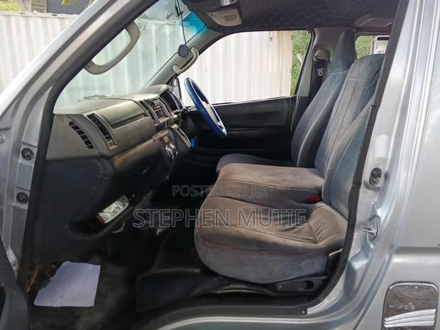Toyota HiAce 2012 Silver - thumbnail 5