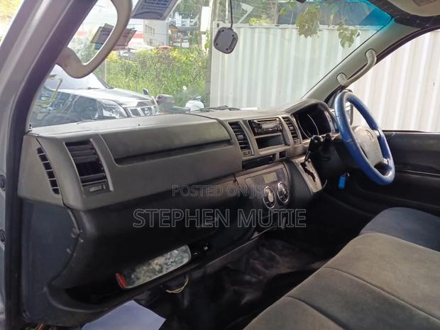 Toyota HiAce 2012 Silver - thumbnail 6
