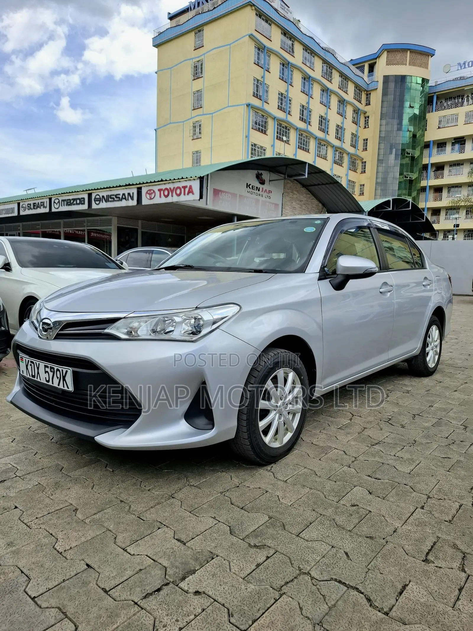 Toyota Axio 2019 Silver