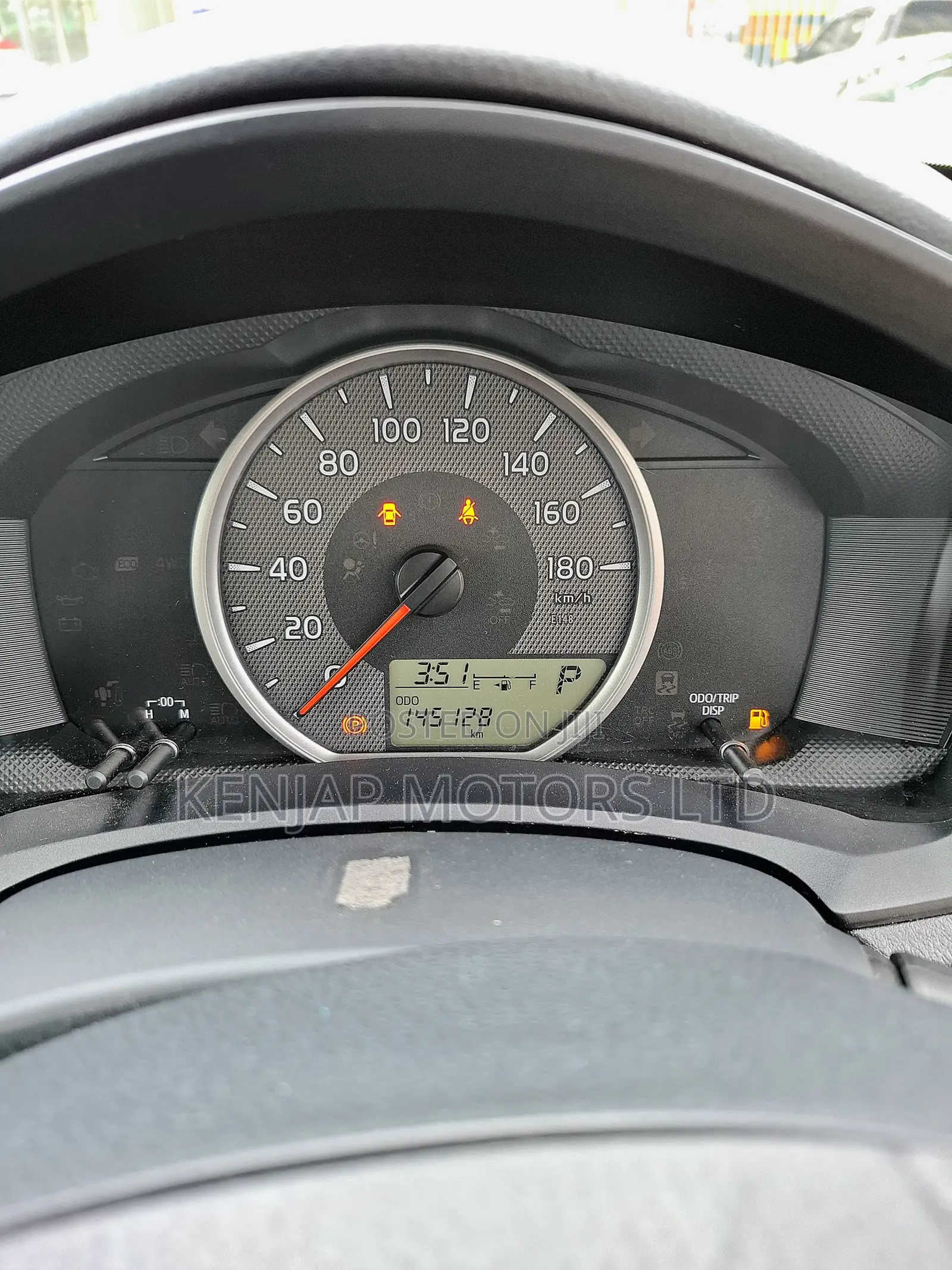 Toyota Axio 2019 Silver