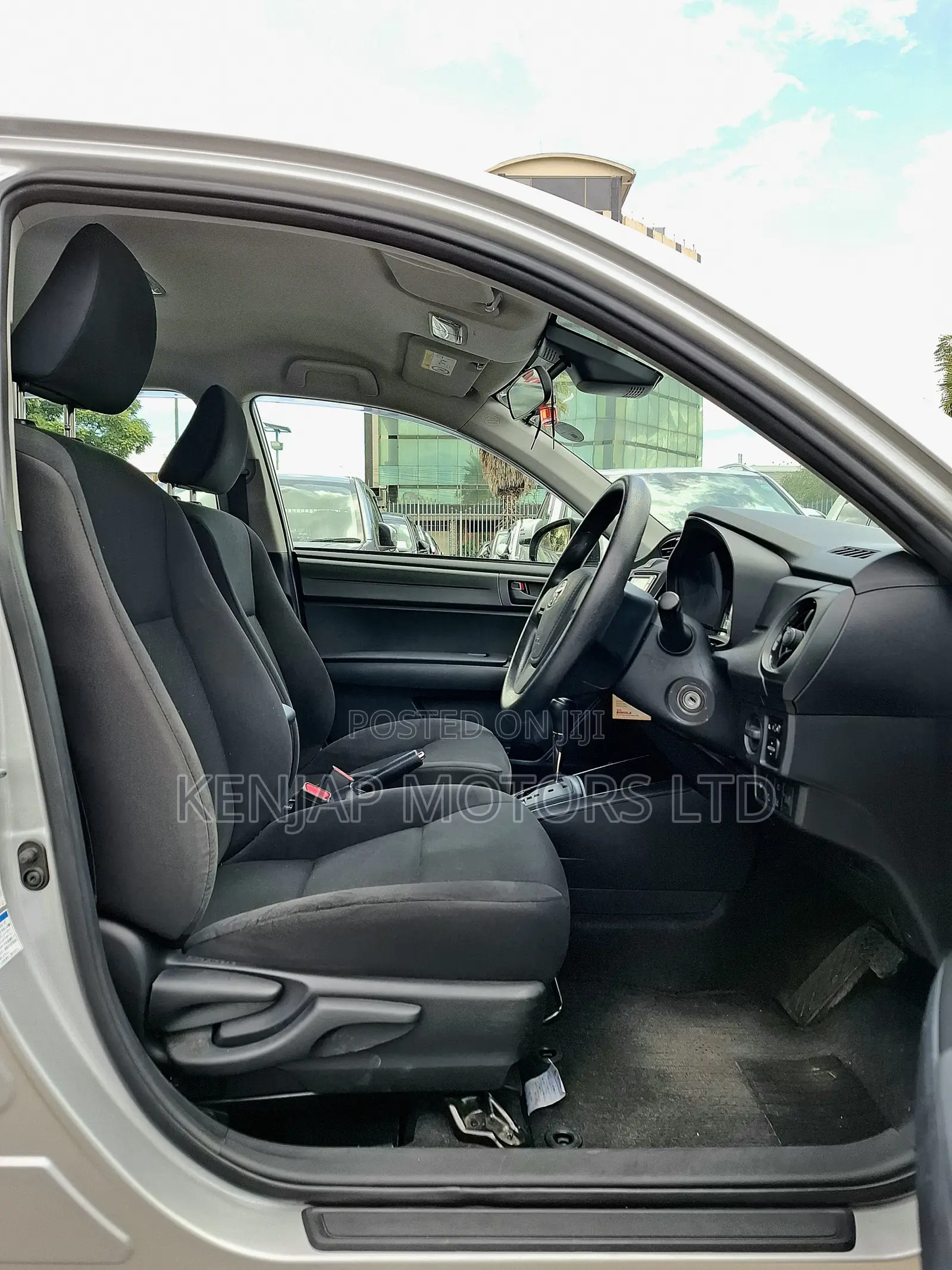 Toyota Axio 2019 Silver