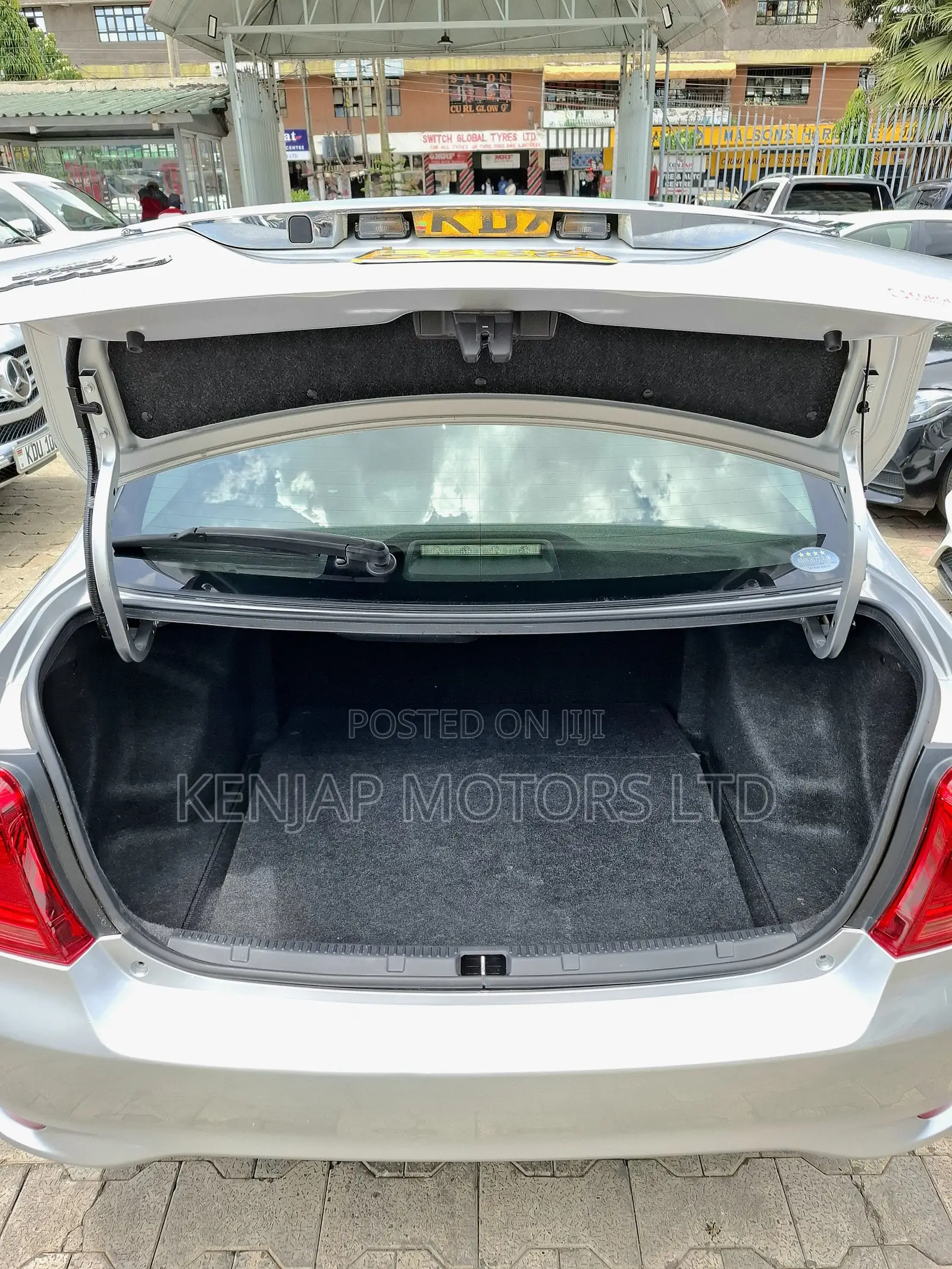 Toyota Axio 2019 Silver