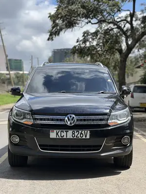 Volkswagen Tiguan S 2013 Black