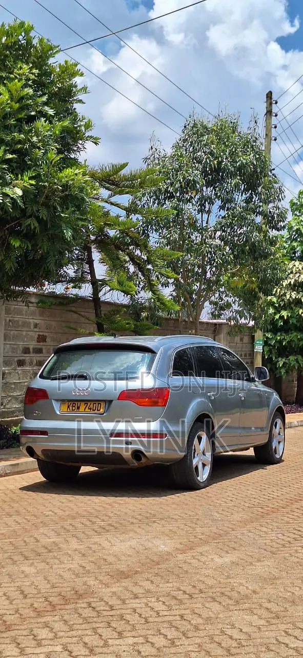 Audi Q7 2007 Gray