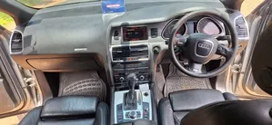 Audi Q7 2007 Gray