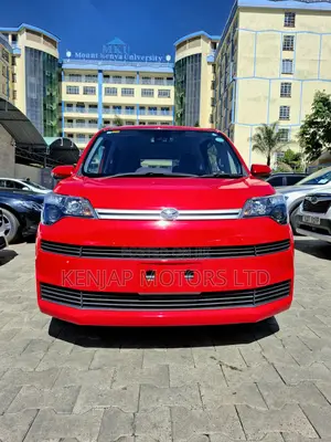 Toyota Spade 2019 Red