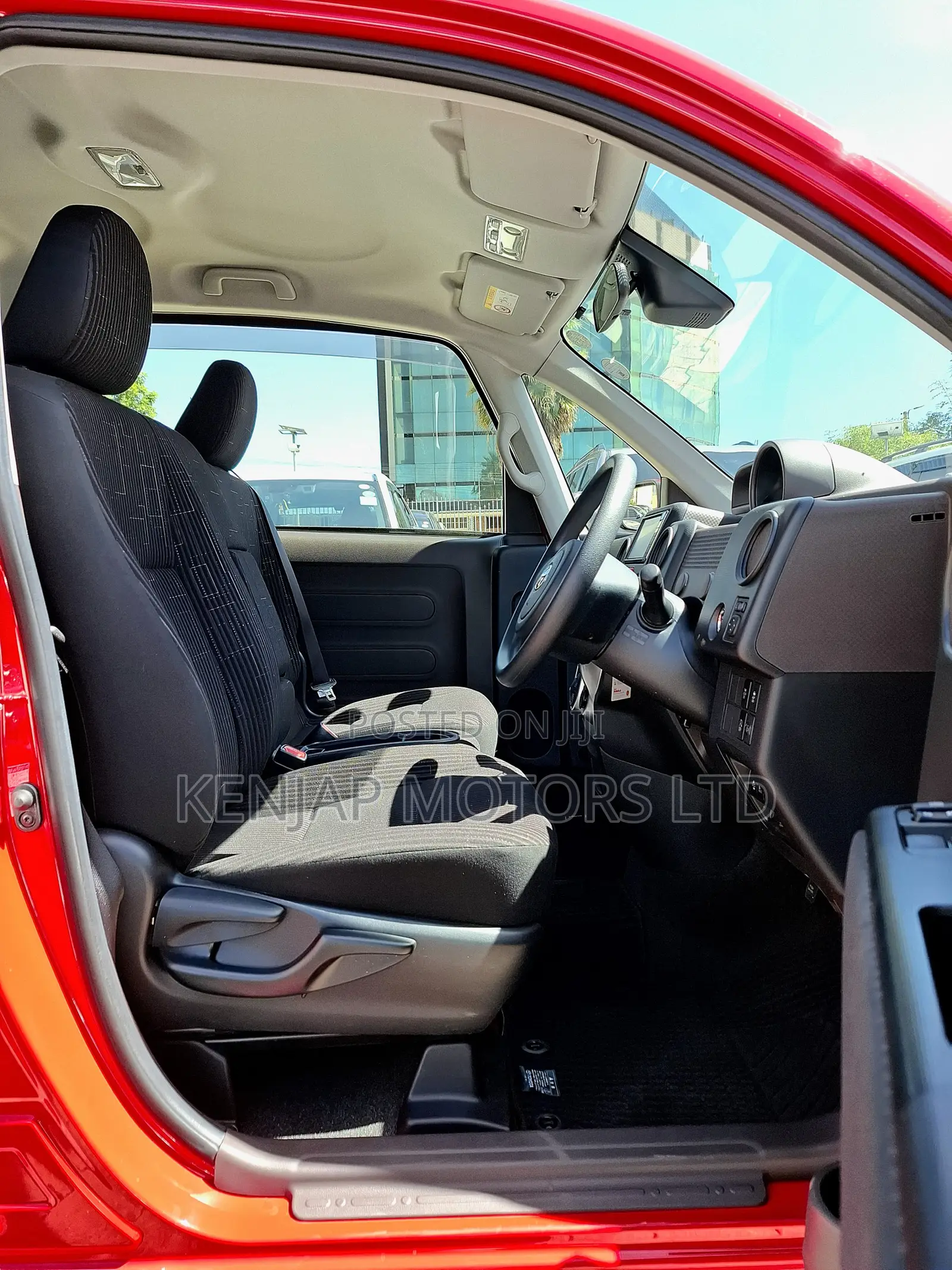 Toyota Spade 2019 Red