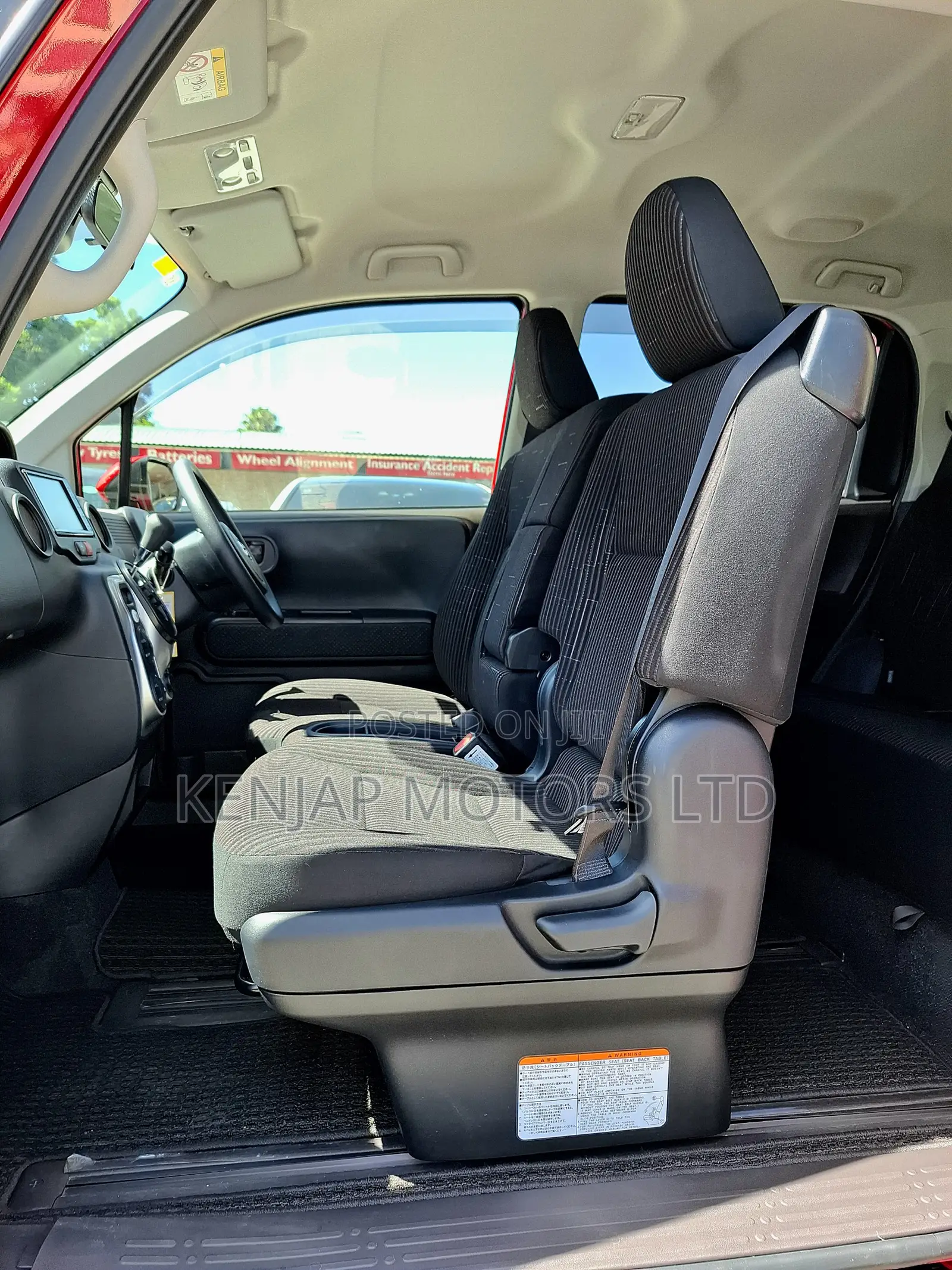 Toyota Spade 2019 Red