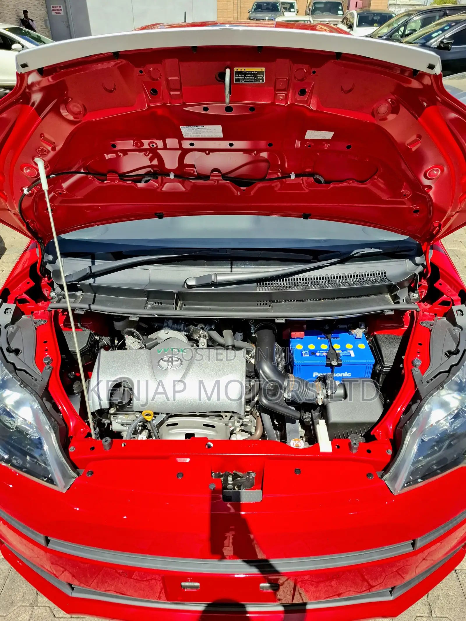 Toyota Spade 2019 Red