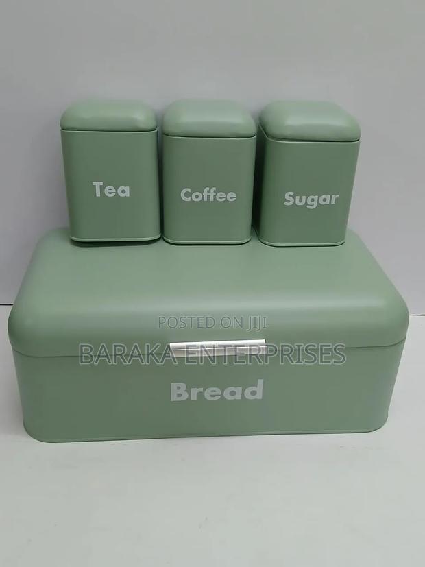 Unique and Elegant Bread Storage Bin - thumbnail 2