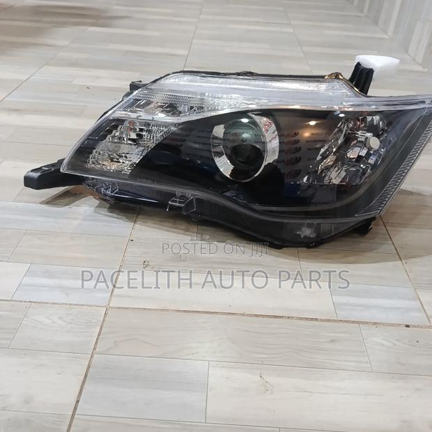 Head Lamp Fielder 2012/ Axio Xenon