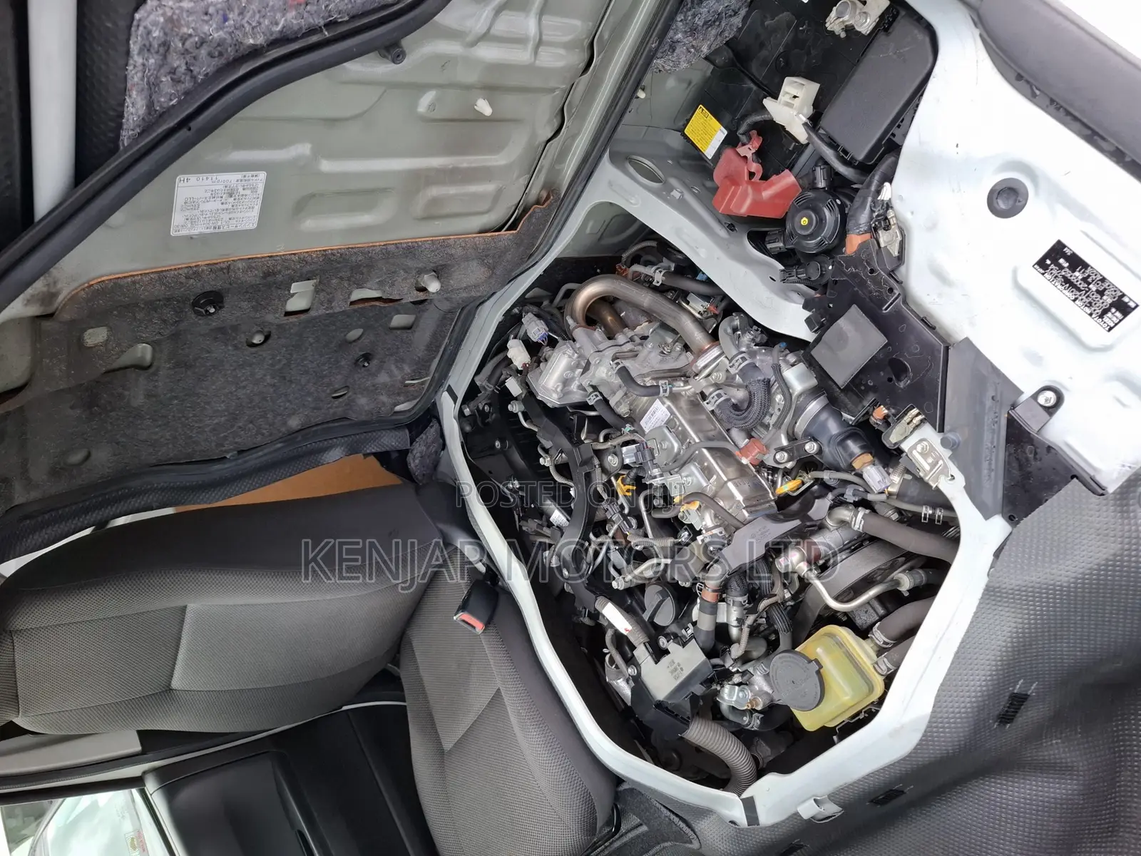 Toyota HiAce 2019 Silver
