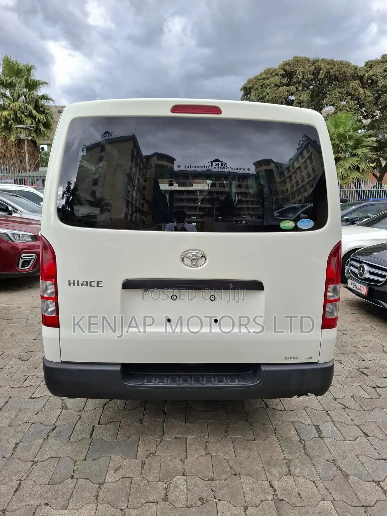 Toyota HiAce 2019 Silver