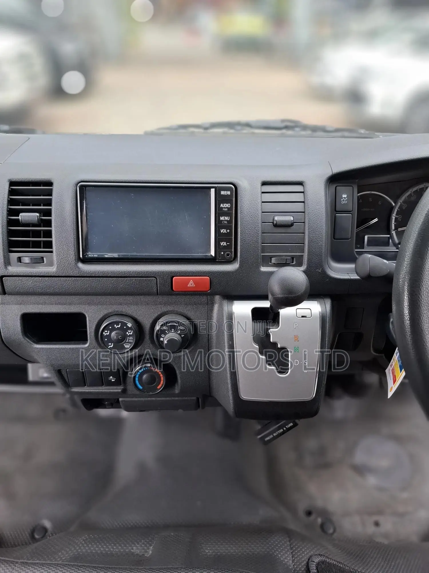 Toyota HiAce 2019 Silver