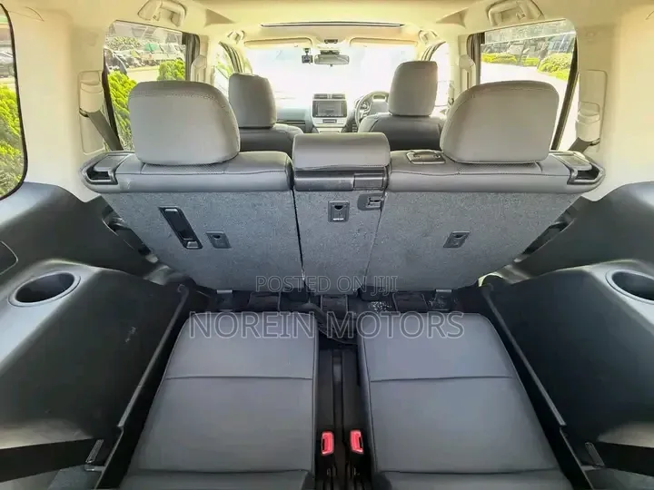 Toyota Land Cruiser Prado 4.0 Petrol TX-L 2020 Off white