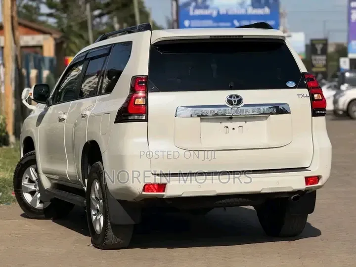 Toyota Land Cruiser Prado 4.0 Petrol TX-L 2020 Off white