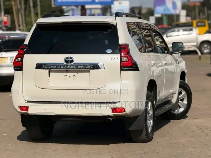 Toyota Land Cruiser Prado 4.0 Petrol TX-L 2020 Off white
