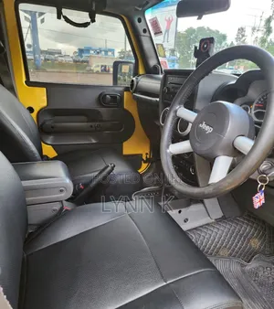 Jeep Wrangler 2010 Yellow