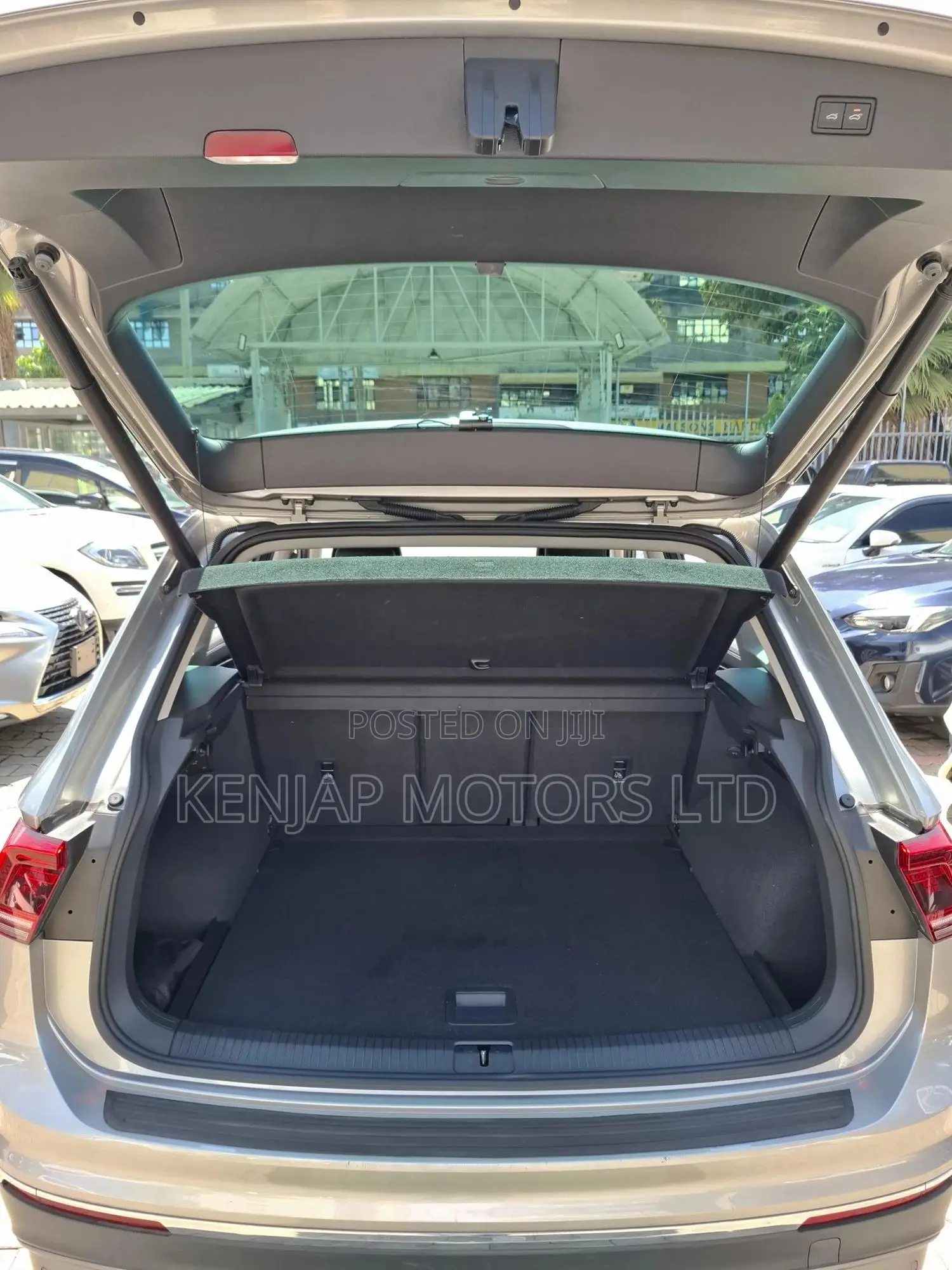 Volkswagen Tiguan 2019 Silver