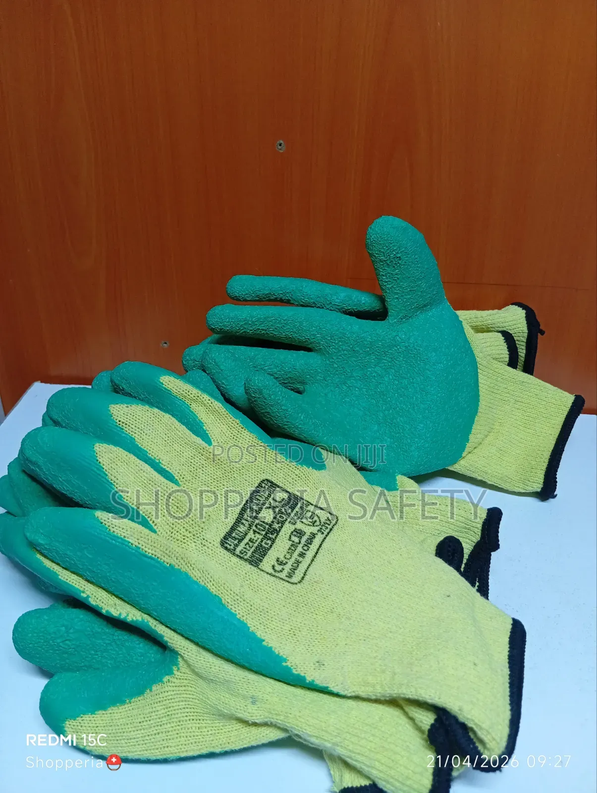 Grip Diamond Gloves