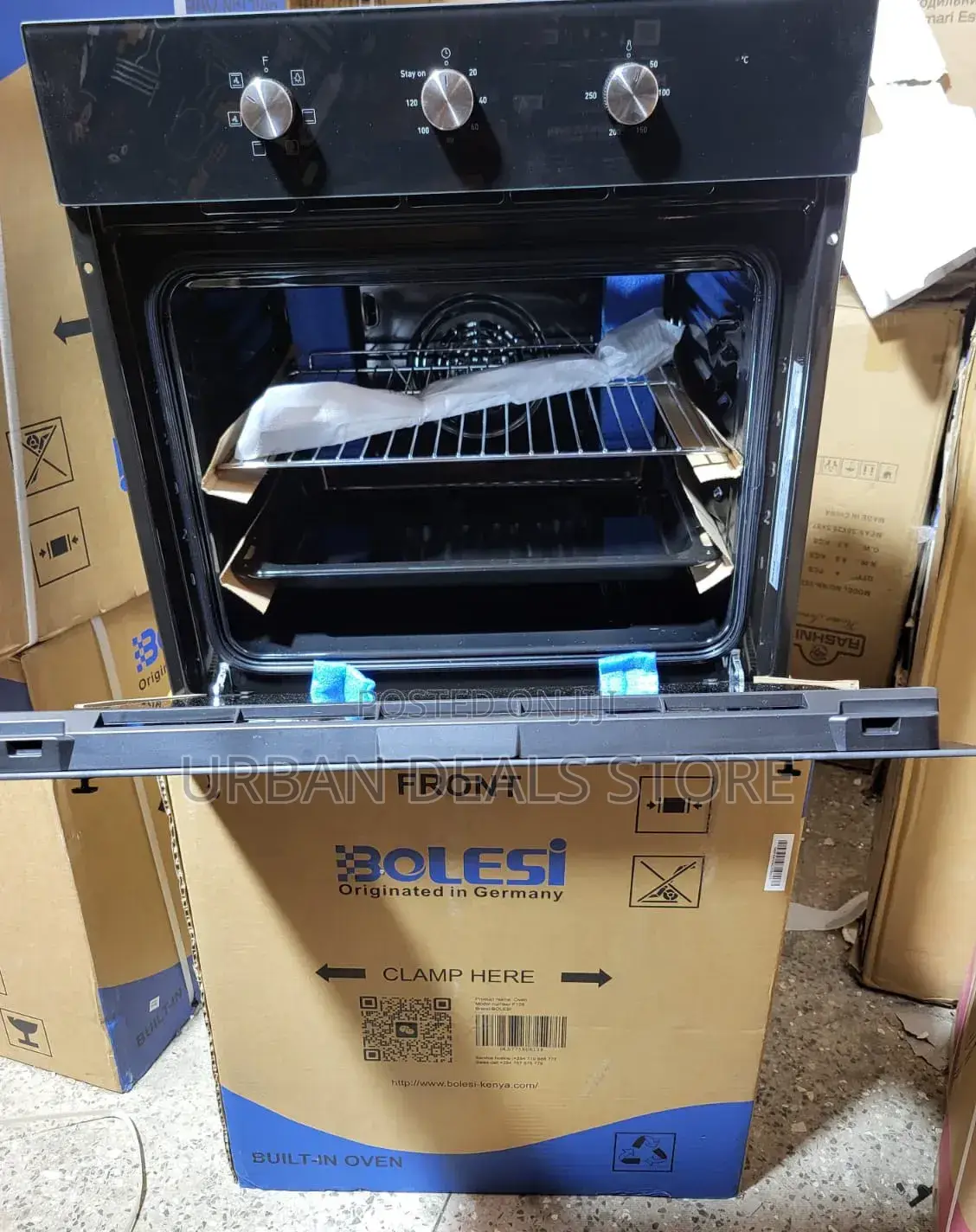 Bolesi 65 Litres Oven Uses Knobs to Control
