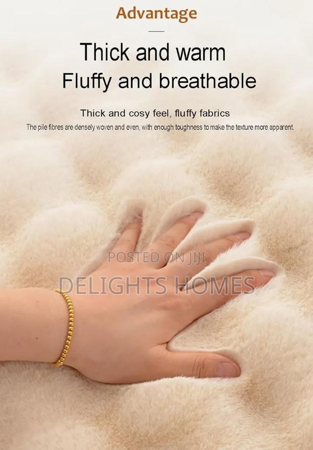 Rabbit Fur Bedside-Sc - thumbnail 5