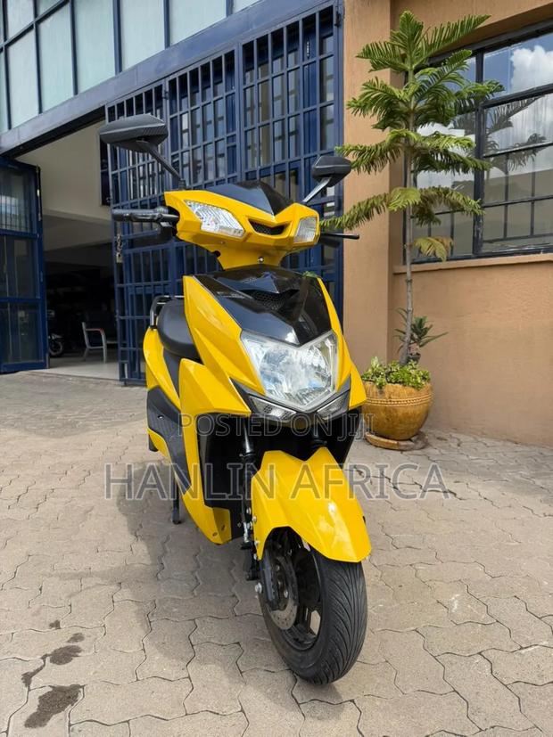 New Motorcycle 2024 Yellow