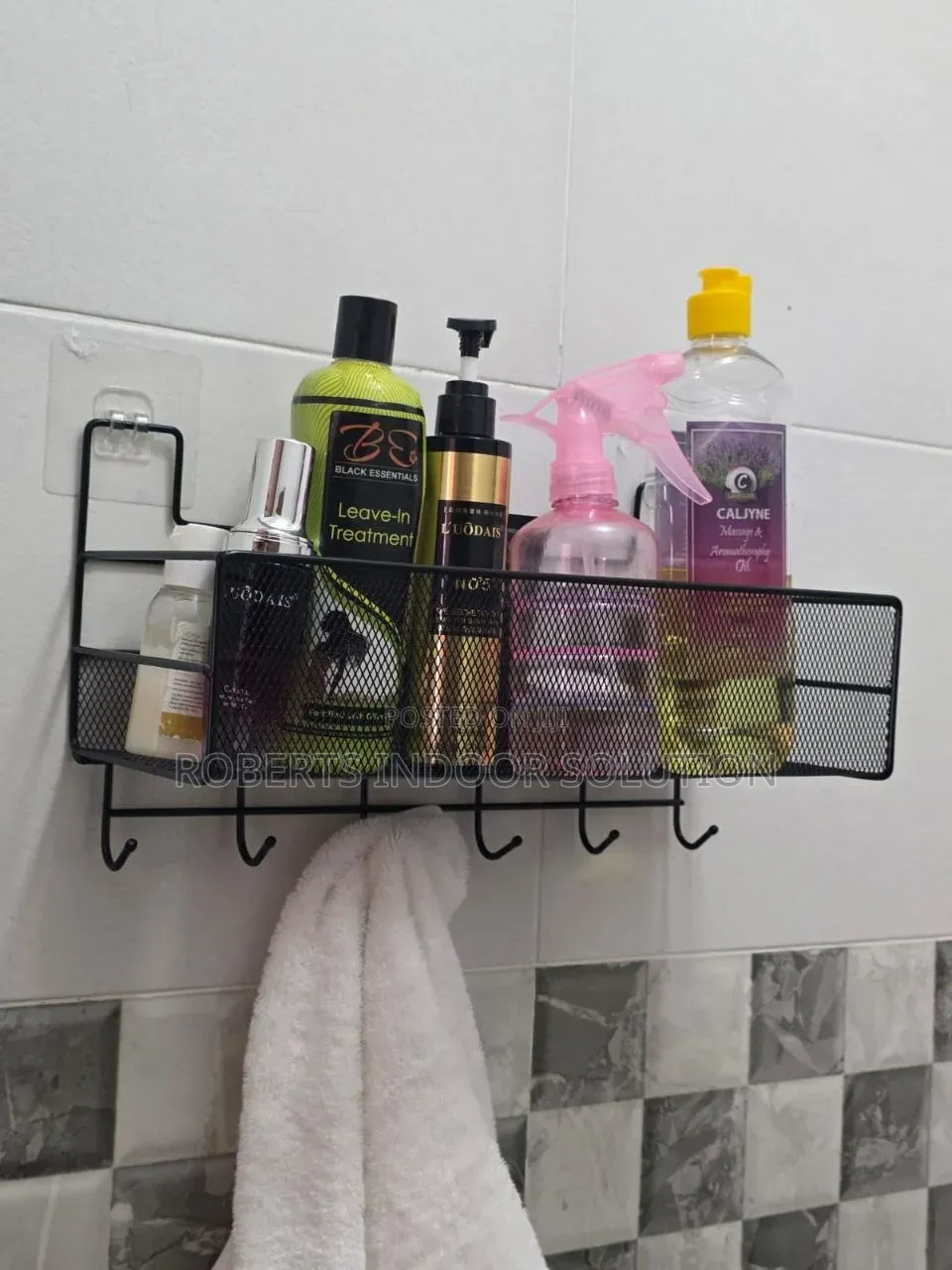 Wall-Mounted Mesh Rack