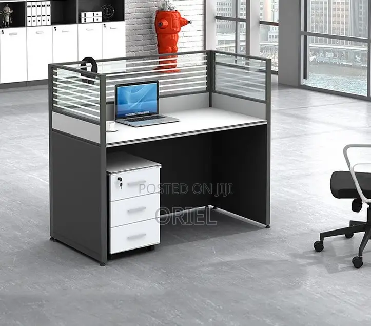 Office Workstation : 1-Way Office Workstation Desk
