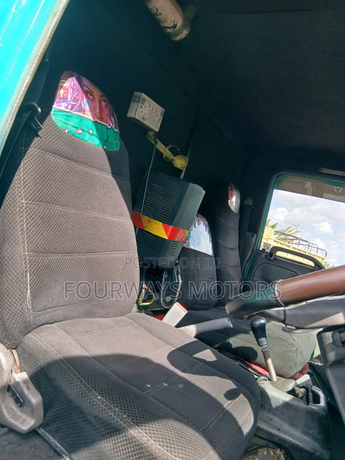 Isuzu NQR 2014 Green