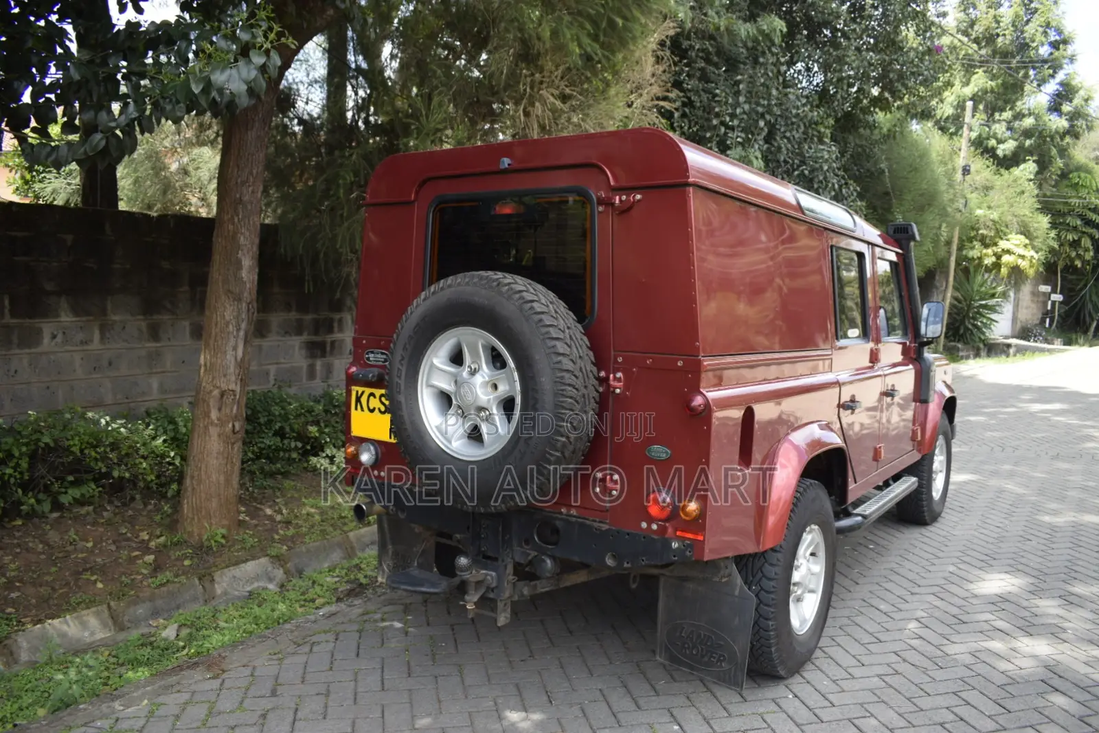 Land Rover Defender Puma 110 2.4 TD 2011 Burgundy