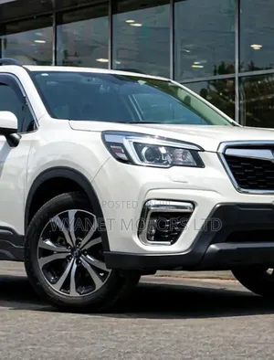 Subaru Forester Premium AWD 2019 White