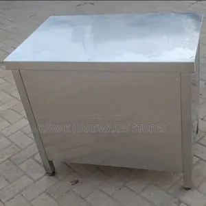 Covered All Sides Stainless Steel Table