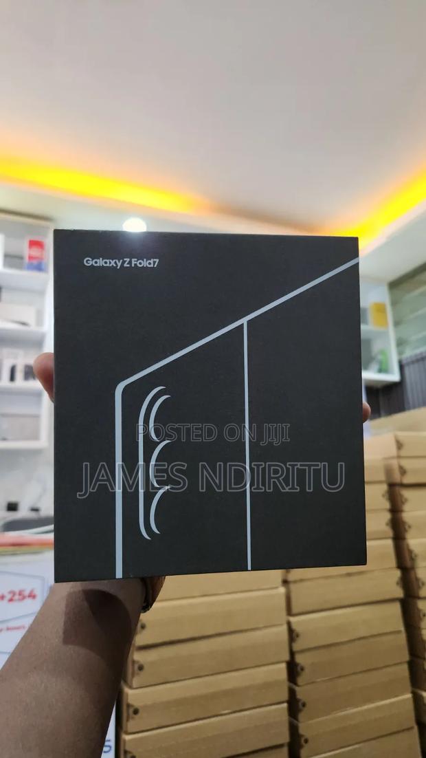 New Samsung Galaxy Fold 512 GB Blue