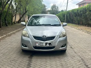 Toyota Belta 2008 Silver