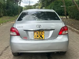 Toyota Belta 2008 Silver
