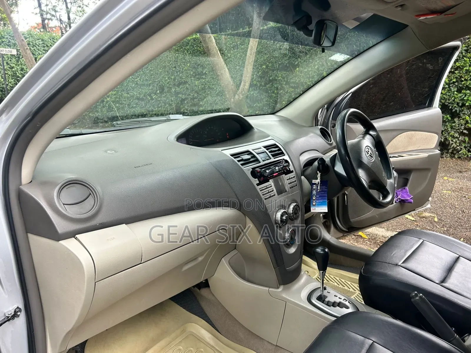 Toyota Belta 2008 Silver