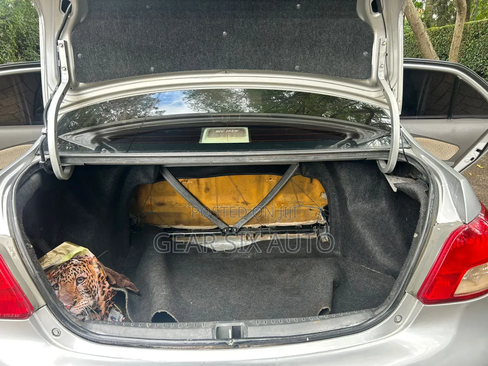 Toyota Belta 2008 Silver