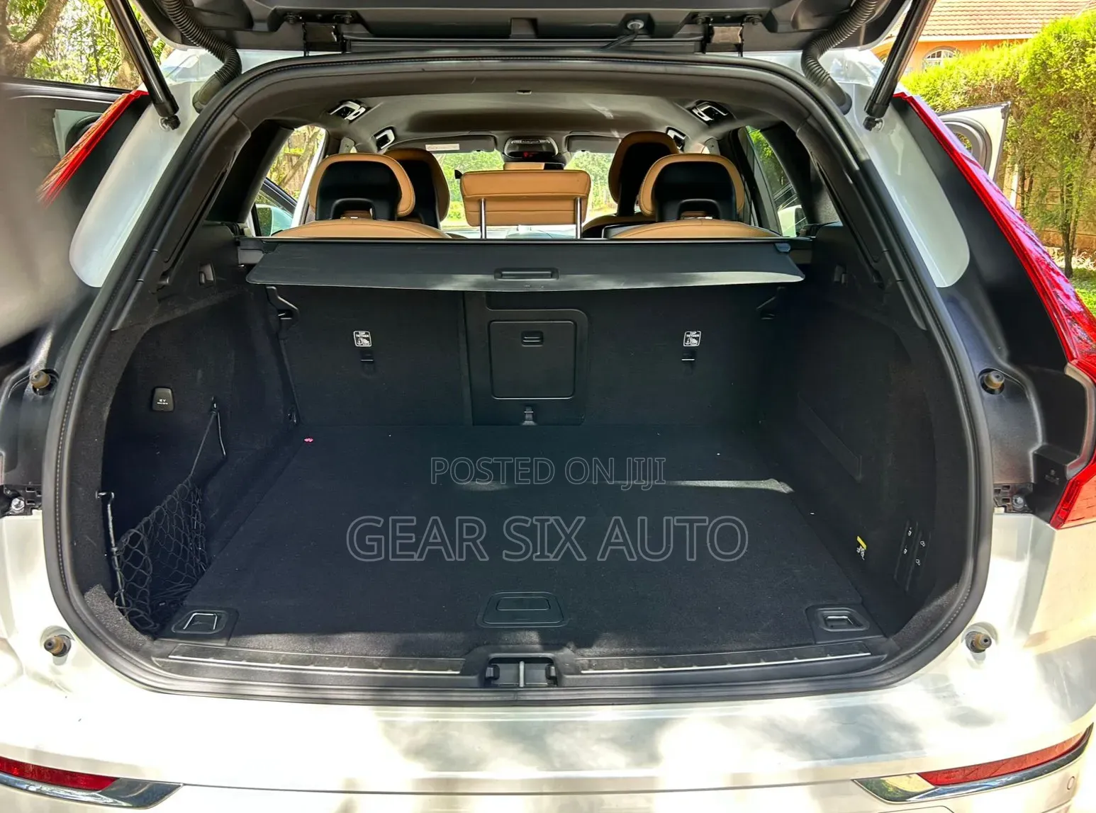 Volvo XC60 T5 Momentum AWD 2019 White