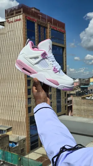 Air Jordan 4 Pink Oreo Ladies Sneakers