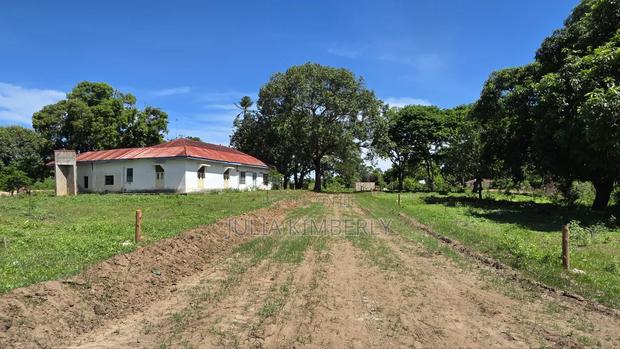 Msabaha/Gede. 10%Discounted 50 by 100s Malindi/Gede - thumbnail 3