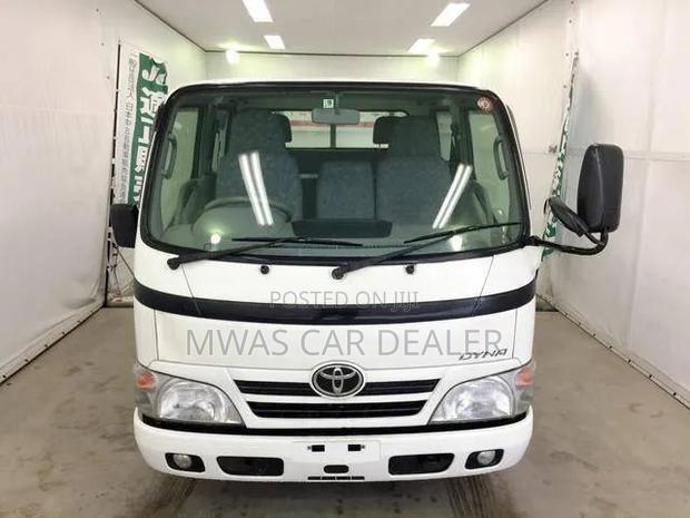 Selling Toyota Dyna Double Cab - thumbnail 4
