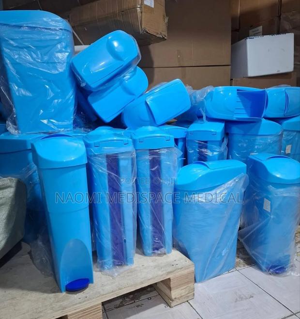 Quality Blue Sanitary Bins 18l-for Hygiene