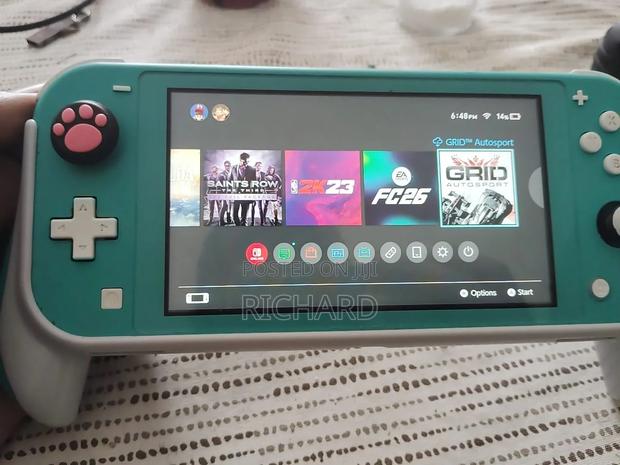 Nintendo Switch Lite - thumbnail 2