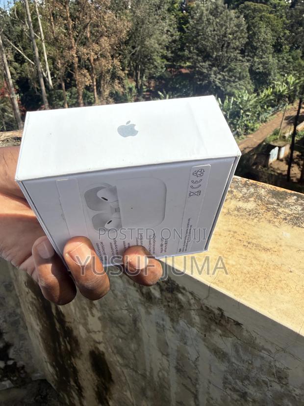 Apple Airpods Pro 2nd Generation - thumbnail 3