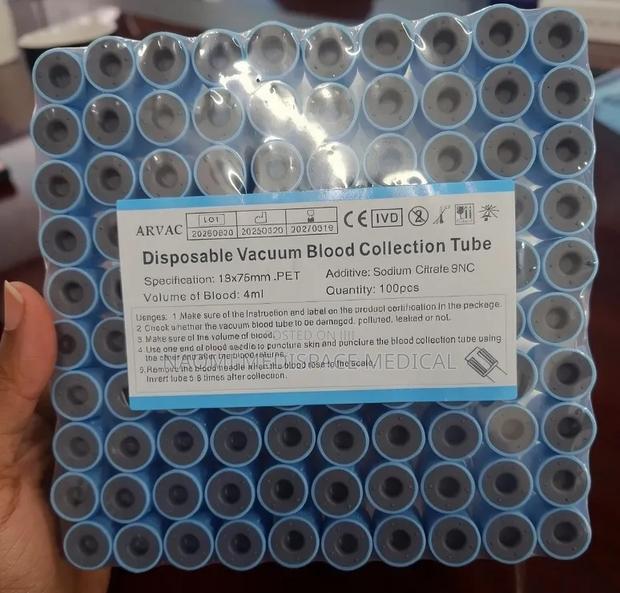 Blue Top Vacutainer - main view
