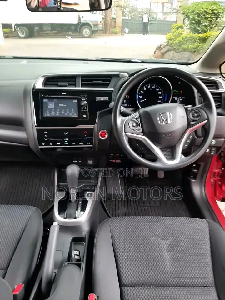 Honda Fit 2018 Red